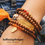 Shanti Bracelet Sandalwood Stretch, Namasté &amp; Orange Carnerol 