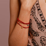 Korallenarmband „Trust“ aus Sterlingsilber: Schutzstein Koralle & Elefant für Vertrauen, Optimismus und innere Stärke. Handgefertigt in Hamburg.