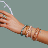 Armbandset aus Bergkristall, Achat und Vintage-Holz: Licht, Tiefe und Erdung im Einklang. Mit Sonne-Mond-Symbol für Balance, Intuition und innere Stärke.