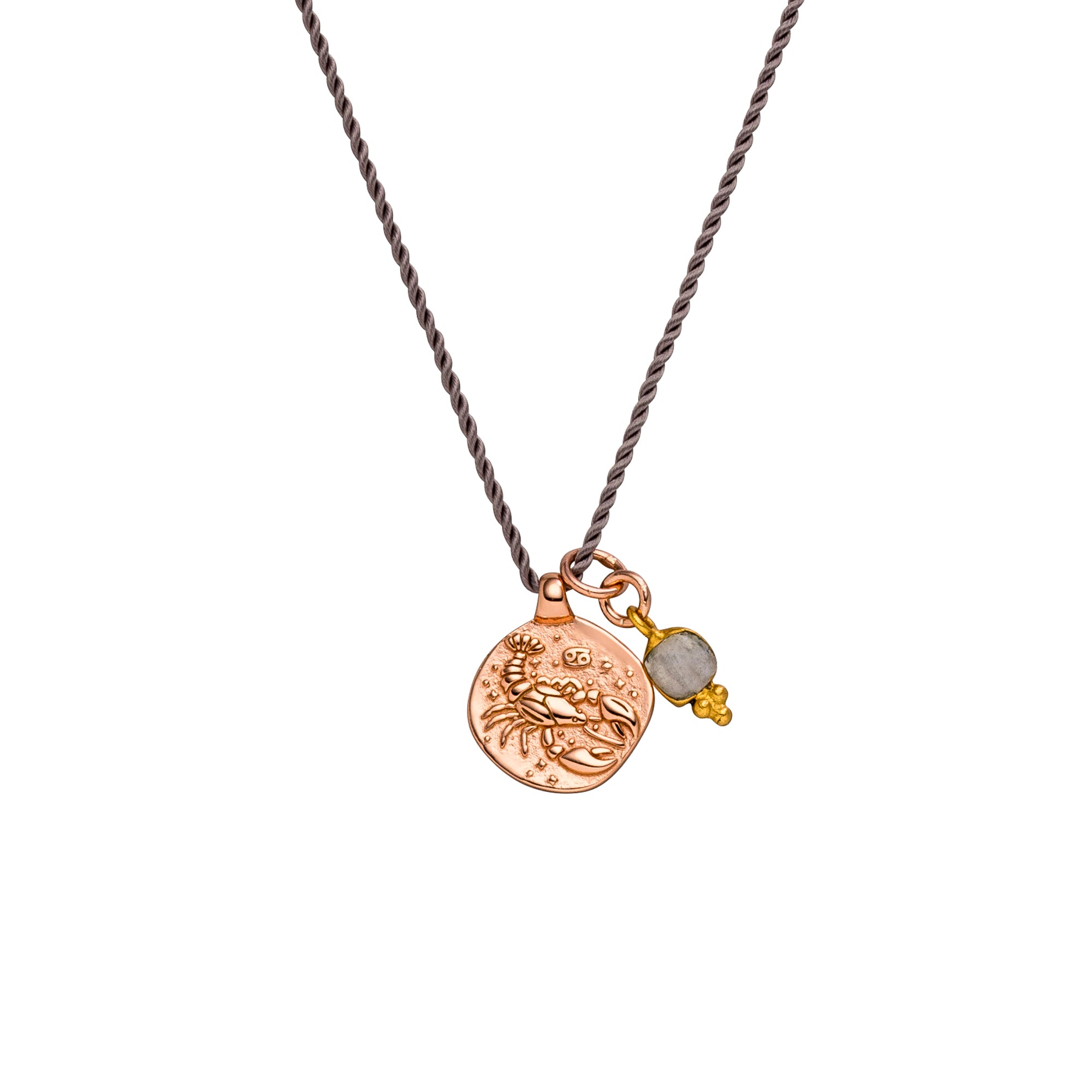 Sternzeichen Kette Krebs mit Mondstein aus 925er Sterlingsilber. Symbol für Intuition, Liebe und innere Weisheit – verbunden mit deiner Seele.