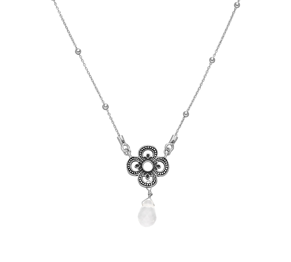 Sterlingsilber Halskette mit Kleeblatt Anhänger und Bergkristalltropfen.