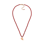 Korallen für Schutz, Lotus für Transformation, Kristall für Klarheit: Der „Open Hearts Shine“ Choker begleitet dich mit Liebe, Zuversicht und Licht.