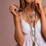 Spirituelle Mala „I Love Myself“ aus Rosenquarz mit Ganesha. Fördert Selbstliebe, Herzöffnung und innere Balance. Dein täglicher Seelenbegleiter.