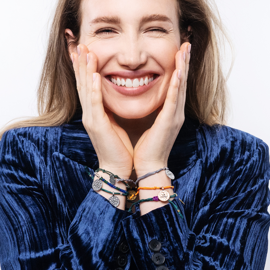 Zijden armband "I am perfect", grijs