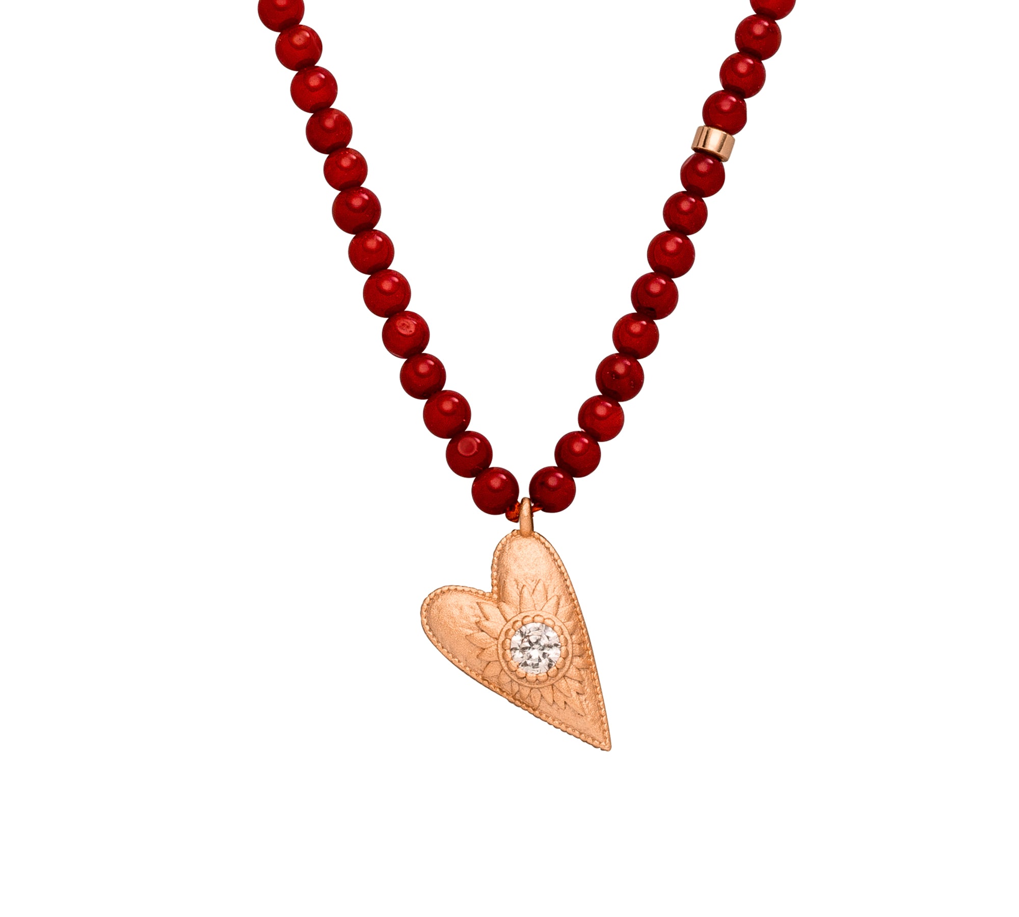 Korallen Choker „Open Hearts Shine“ aus Sterlingsilber rosé vergoldet: funkelnder Herzanhänger, Lotus für Transformation & Korallen für Schutz. Handgefertigt in Hamburg.