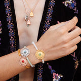 Mandala Armband aus Jade und Bergkristall Edelsteinen mit 925 Silber Mandala Anhänger.