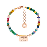 Buntes edelstein armband mit rosegoldenem anhaenger und addicted to hope gravur