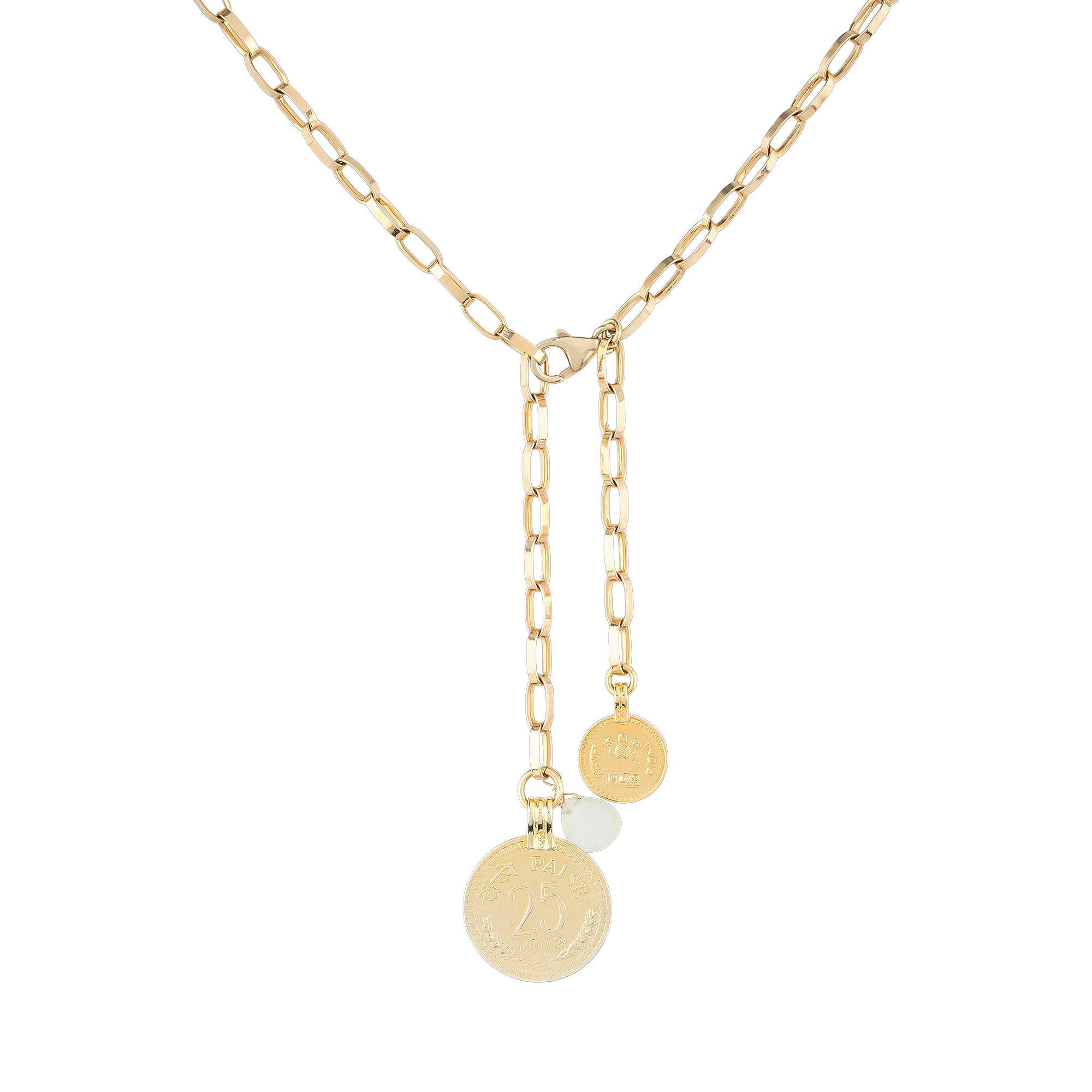 Goldene verstellbare Choker Kette aus vergoldetem Sterlingsilber mit zwei Paiser Münzen als Close-up
