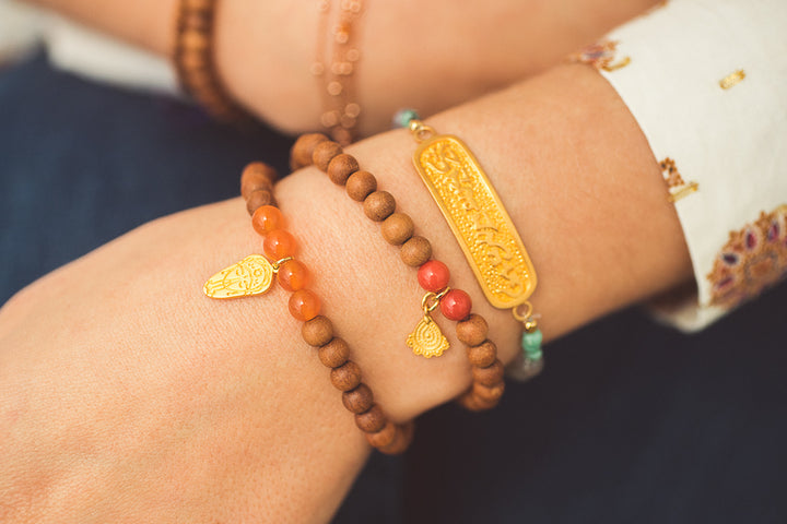 Shanti Bracelet Sandalwood stretch, Namasté & orange carnerol