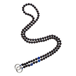 Mala Handykette mit schwarzen Ebenholz Perlen und blauen Lapislazuli Edelsteinen. Crossbody Handykette. 120 cm lang.
