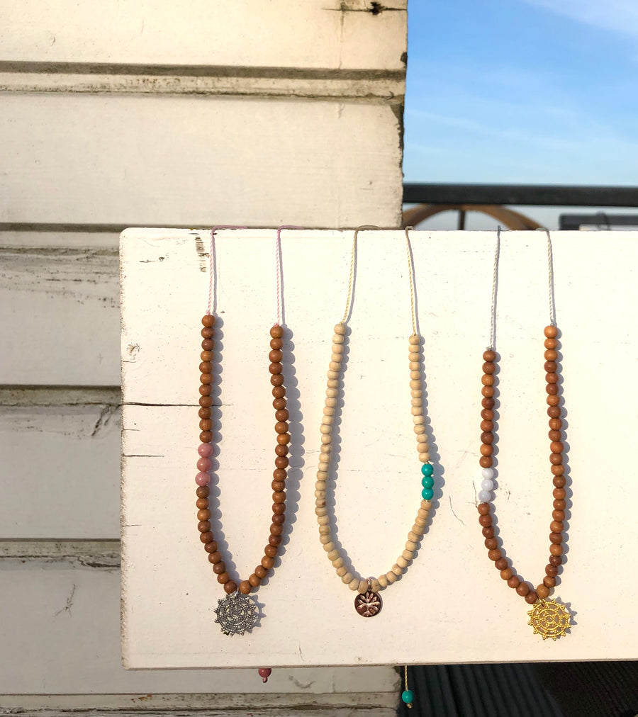 Tulsi choker met geslepen citrienen