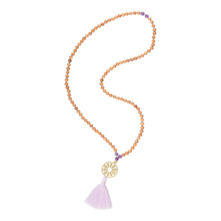 Mala Kette mit Kronenchakra Mandala  und Sandelholz-Perlen.