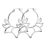 Lotus Ohrringe aus 925er Silber.