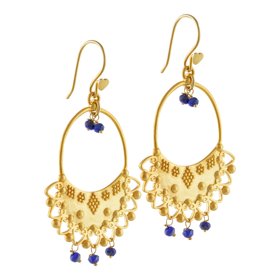 Mond Ohrringe im Ethno Look mit indischem Halbmond und Lapislazuli Perlen.