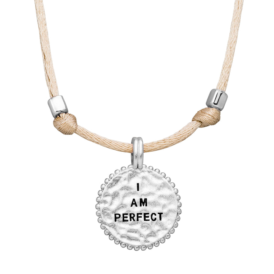 Adjustable "I am perfect" necklace, cream