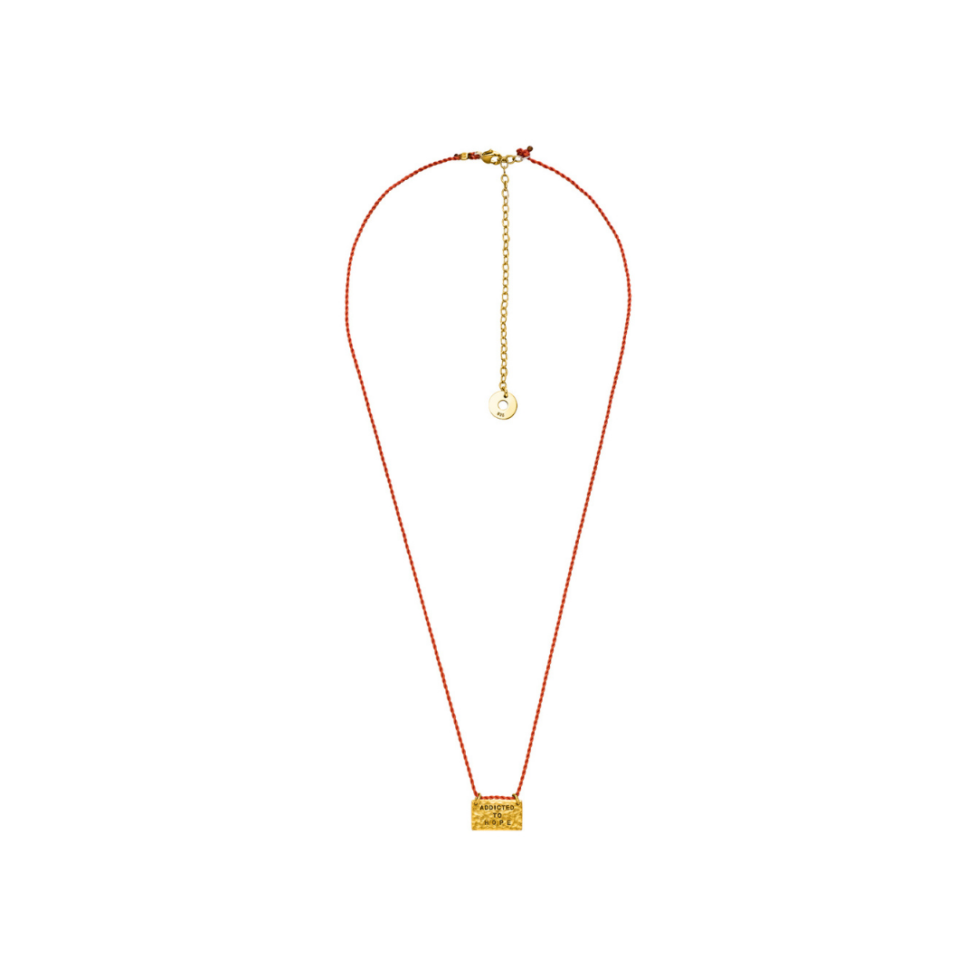 Schutzkette Addicted to Hope mit roter Kordelkette und goldenem Anhänger